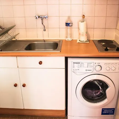 Camilla Studio Apartment *